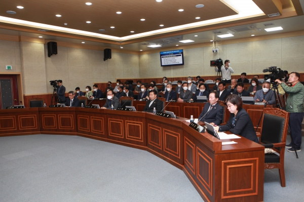 '제289회 임시회 폐회' 게시글의 사진(2) 'IMG_6845.JPG'