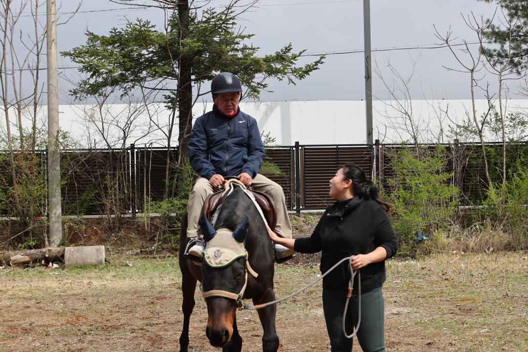 '20260411_청평 옛 중앙내수면연구소 벚꽃길 개방 행사' 게시글의 사진(13) 'AE8I5805.JPG'