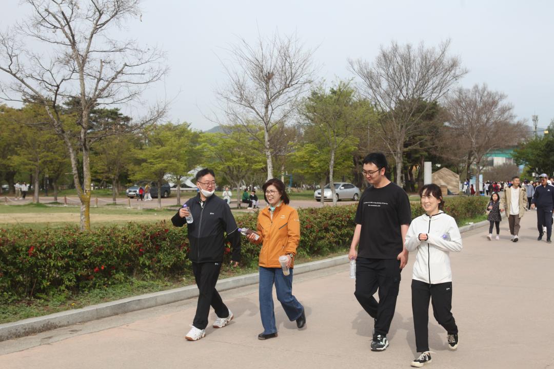 '가평로타리클럽 지구의날 기념 건강 걷기대회' 게시글의 사진(4) 'IMG_4804.JPG'
