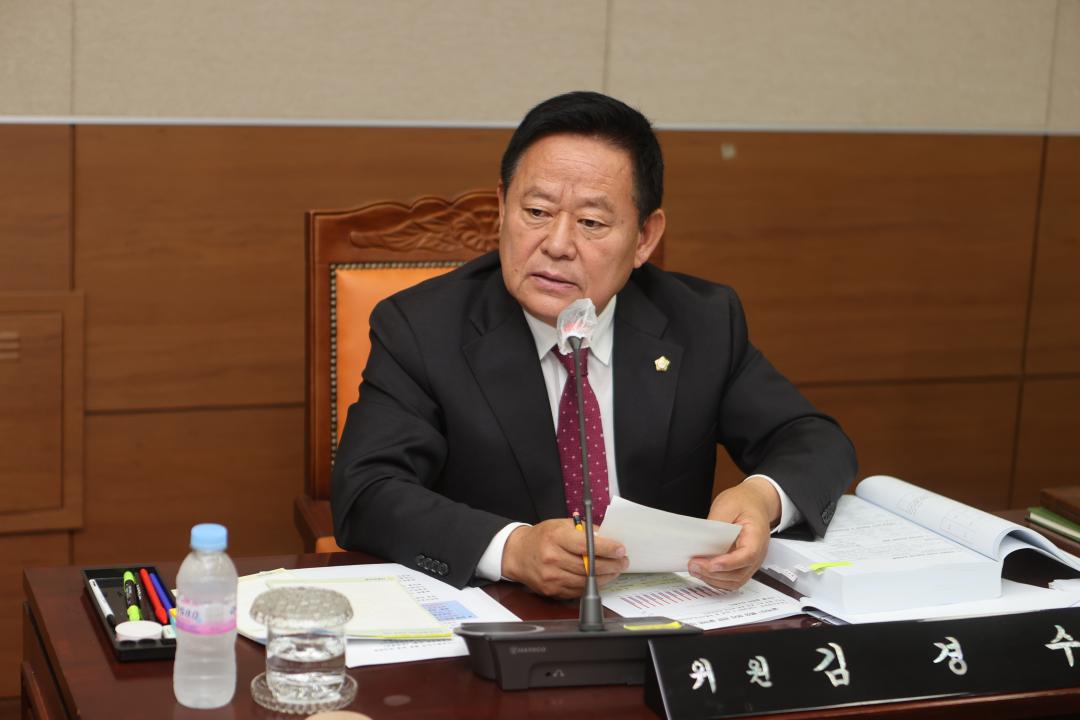 '행정사무감사 2일차' 게시글의 사진(6) 'AE8I5713.JPG'