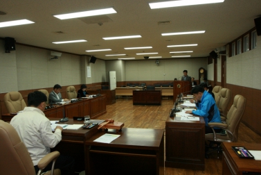 10월중 의원총회 개최 및 집행부 현안사항 보고
