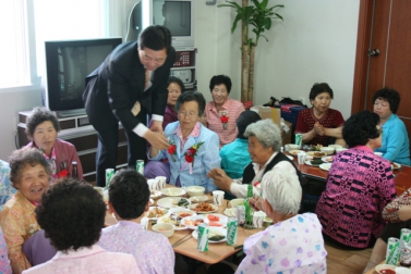 어버이날 기념 경로잔치(두밀리)