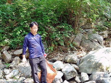 백둔리 하천변 정화활동