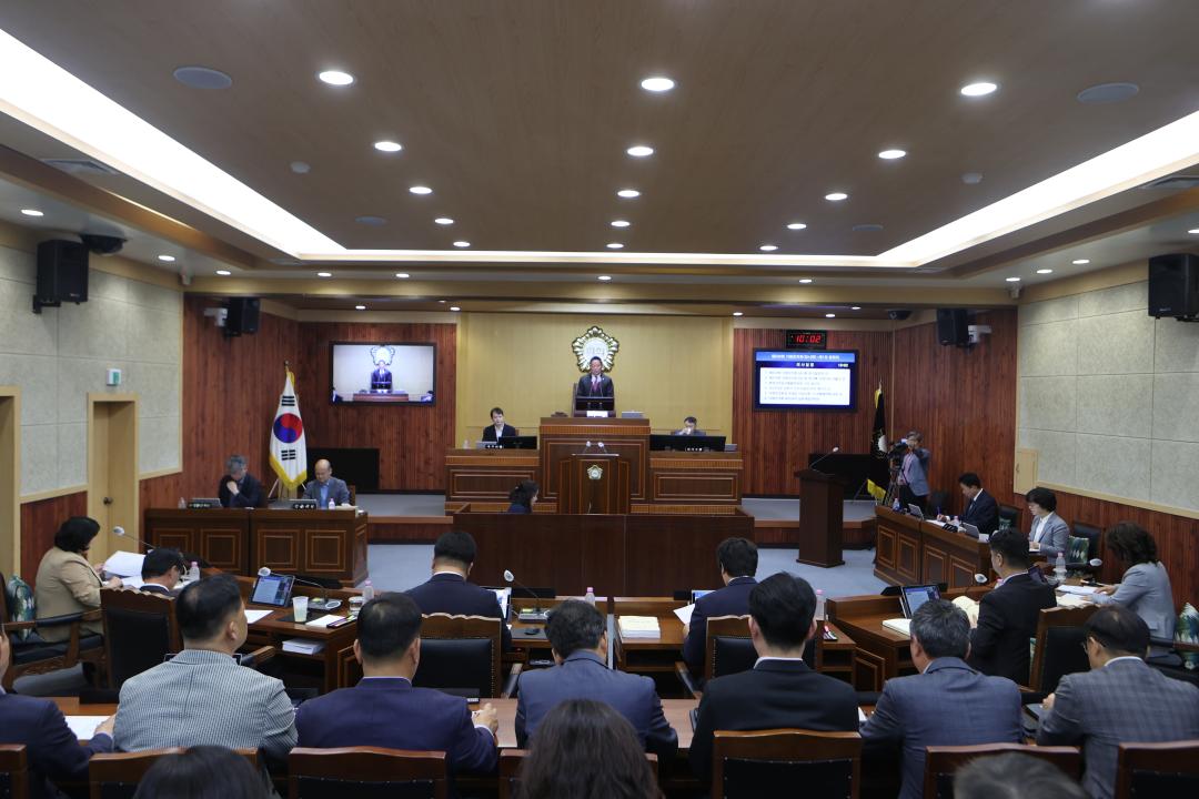 '가평군의회, 제330회 임시회 개회' 게시글의 사진(2) '20250428 보도자료(가평군의회 제330회 임시회 개회).JPG'